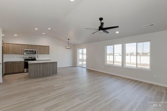 2931 W Animas Creek Dr, Kuna, ID 83634