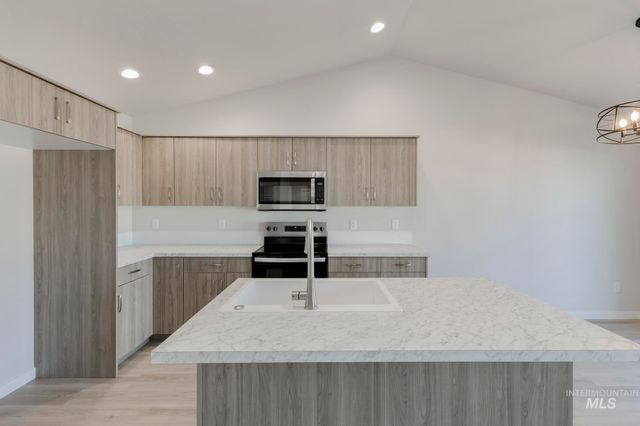 2931 W Animas Creek Dr, Kuna, ID 83634