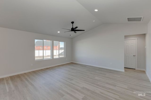 2931 W Animas Creek Dr, Kuna, ID 83634