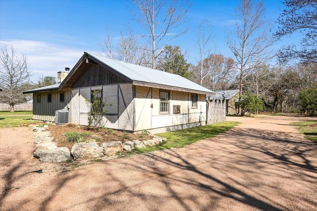 300 MILL RACE LN 4, Wimberley, TX 78676
