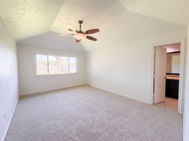 4750 Backenberry Drive, Friendswood, TX 77546