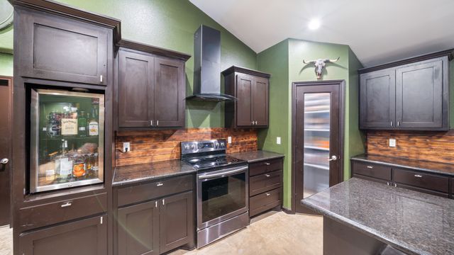 17821 County Road 4069, Kemp, TX 75143