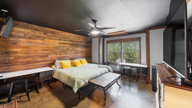 17821 County Road 4069, Kemp, TX 75143