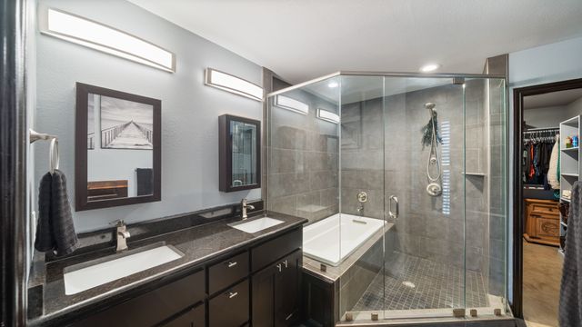 17821 County Road 4069, Kemp, TX 75143