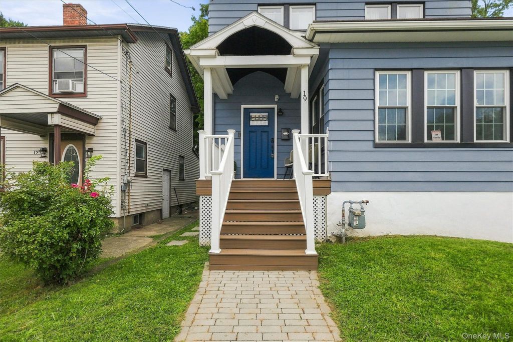 19 Forsythe Place, Newburgh, NY 12550 — photo 3