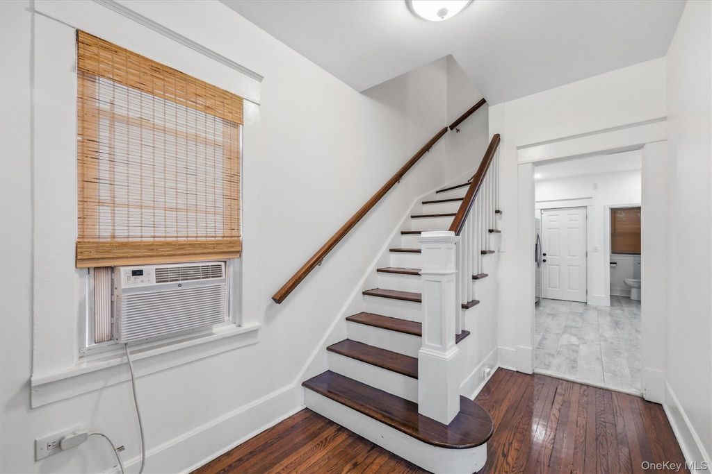 19 Forsythe Place, Newburgh, NY 12550 — photo 5