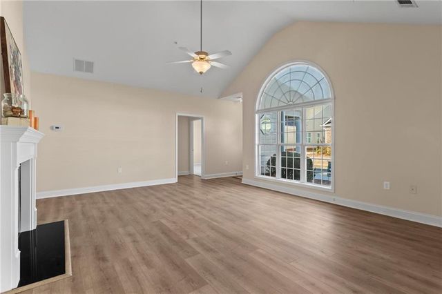 226 Hames Road 235, Woodstock, GA 30188