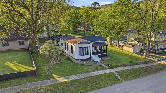 306 Pine Avenue, South Pittsburg, TN 37380