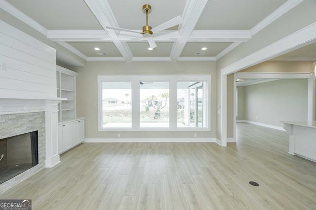 201 Riley Hunter Drive, Kingsland, GA 31548