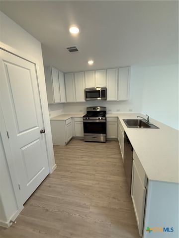 3230 Mound Ridge, New Braunfels, TX 78130
