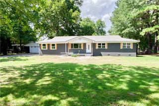 1902 E 96 Highway, Lavaca, AR 72941