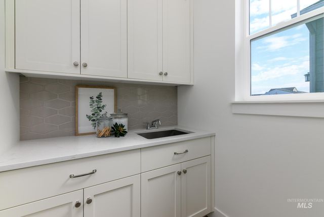 1309 W Grassland Ct, Middleton, ID 83644