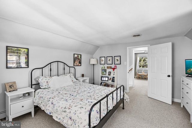 260 FAIRVIEW AVE, West Berlin, NJ 08091