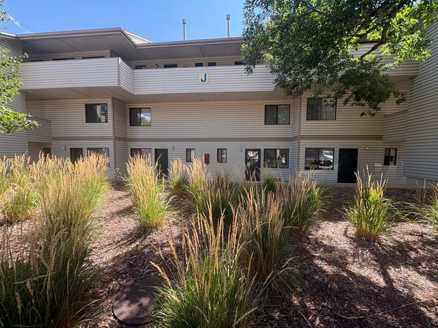 1705 Heatheridge Rd J104, Fort Collins, CO 80526