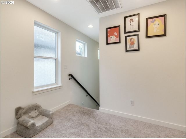 579 Nw ADAMS Ave, Hillsboro, OR 97124