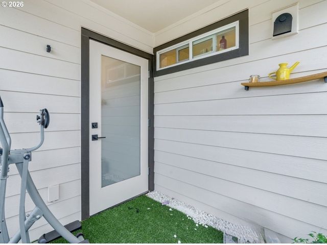 579 Nw ADAMS Ave, Hillsboro, OR 97124