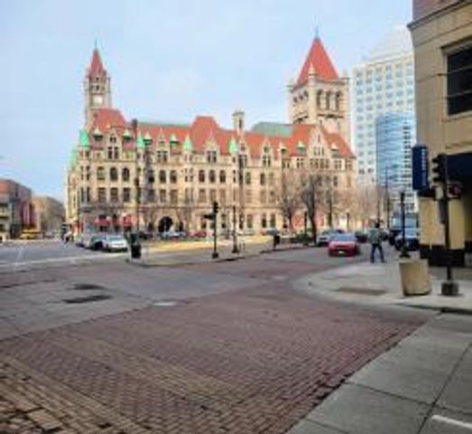 350 Saint Peter Street 503, Saint Paul, MN 55102