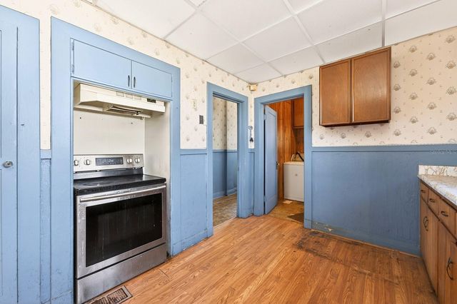 1318 S PARK AVENUE, Sanford, FL 32771