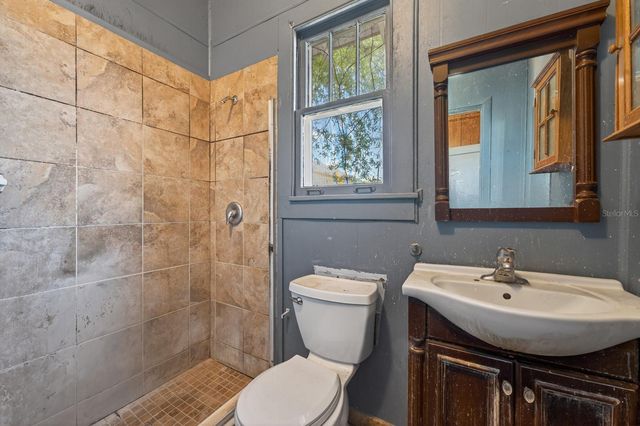 1318 S PARK AVENUE, Sanford, FL 32771