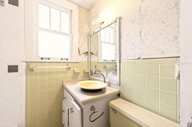 1318 S PARK AVENUE, Sanford, FL 32771