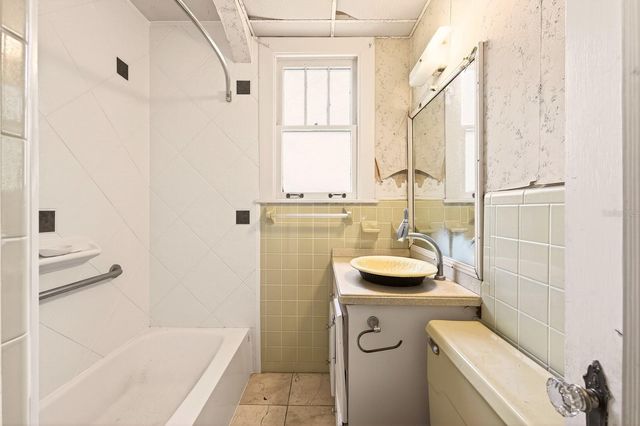 1318 S PARK AVENUE, Sanford, FL 32771