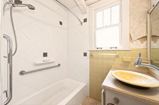 1318 S PARK AVENUE, Sanford, FL 32771