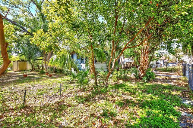 1318 S PARK AVENUE, Sanford, FL 32771