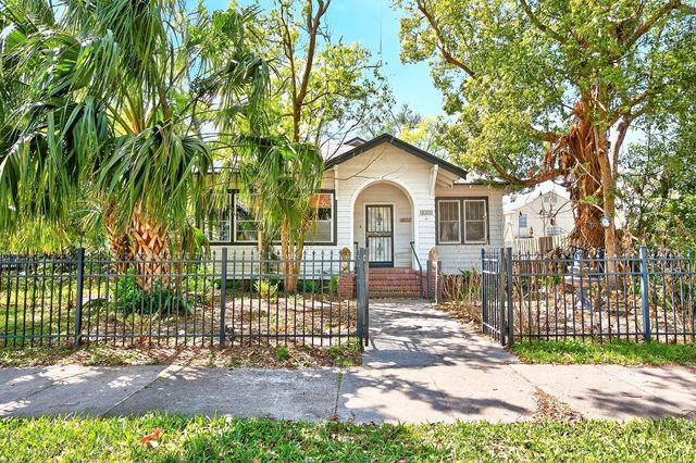 1318 S PARK AVENUE, Sanford, FL 32771