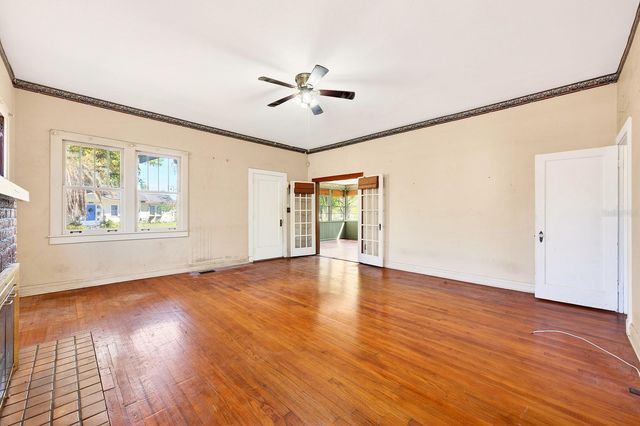 1318 S PARK AVENUE, Sanford, FL 32771