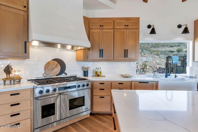 1605 N Page Springs Road, Cornville, AZ 86325