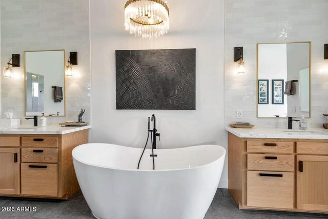 1605 N Page Springs Road, Cornville, AZ 86325