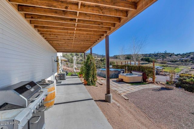 1605 N Page Springs Road, Cornville, AZ 86325