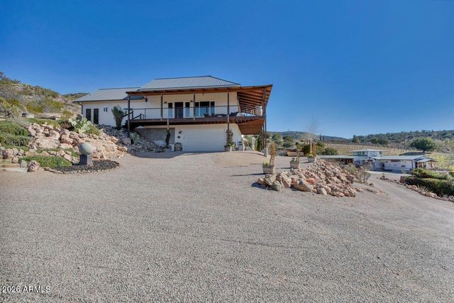 1605 N Page Springs Road, Cornville, AZ 86325