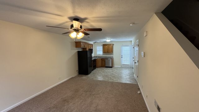 895 Branch Rd, Clarksville, TN 37043