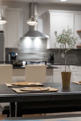 2711 Biloxi Ave, Nashville, TN 37204