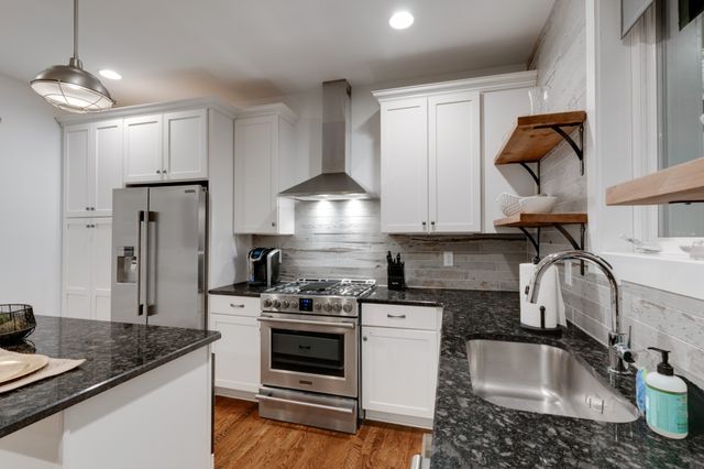 2711 Biloxi Ave, Nashville, TN 37204