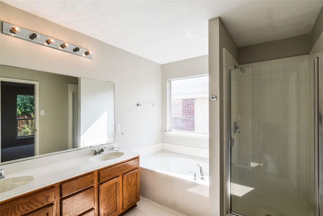 2404 Glenhaven Drive, Mckinney, TX 75071