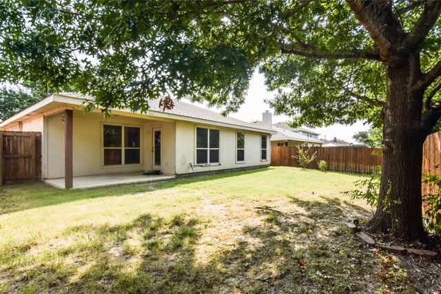 2404 Glenhaven Drive, Mckinney, TX 75071