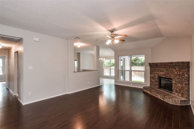 2404 Glenhaven Drive, Mckinney, TX 75071