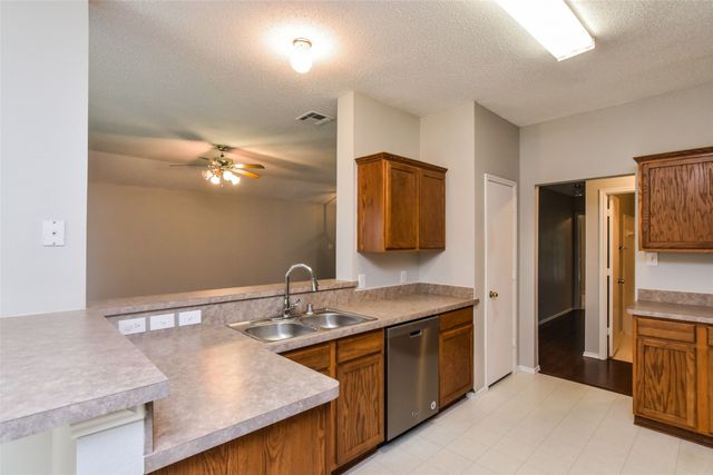 2404 Glenhaven Drive, Mckinney, TX 75071