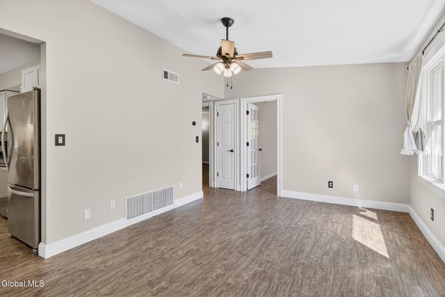 6B Deer Creek, Clifton Park, NY 12065
