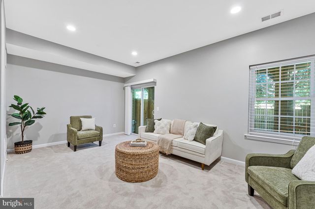 12336 FIELD LARK CT, Fairfax, VA 22033