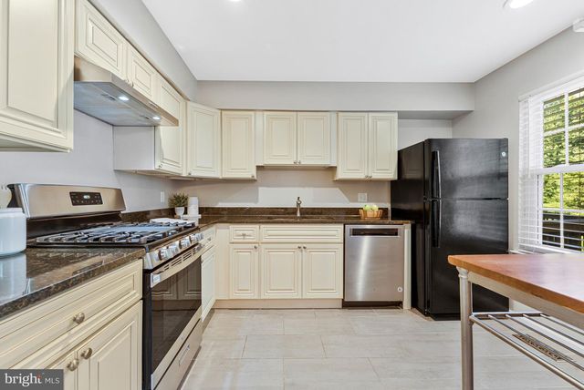 12336 FIELD LARK CT, Fairfax, VA 22033