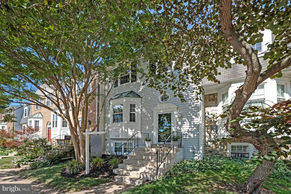 12336 FIELD LARK CT, Fairfax, VA 22033