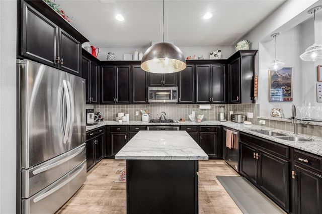 2930 Grand Oaks LOOP 2901, Cedar Park, TX 78613