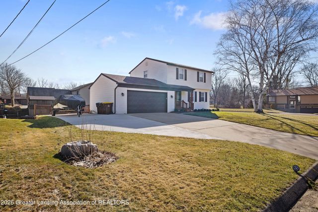 10088 Lafayette Lane, Dimondale, MI 48821