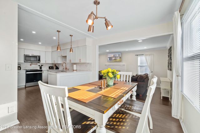 10088 Lafayette Lane, Dimondale, MI 48821