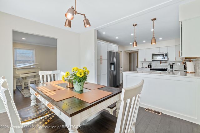 10088 Lafayette Lane, Dimondale, MI 48821