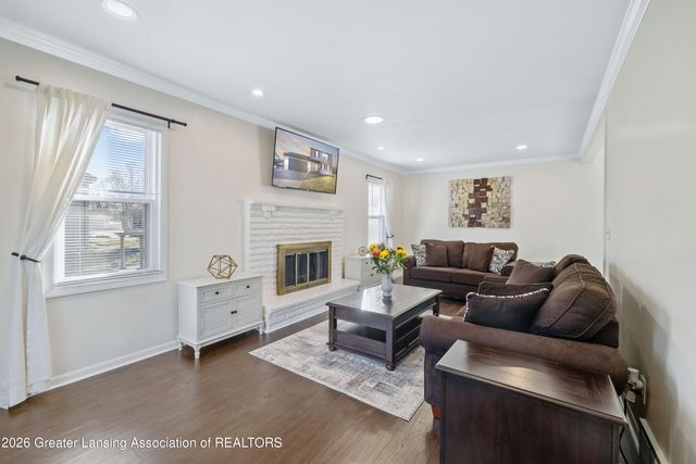 10088 Lafayette Lane, Dimondale, MI 48821