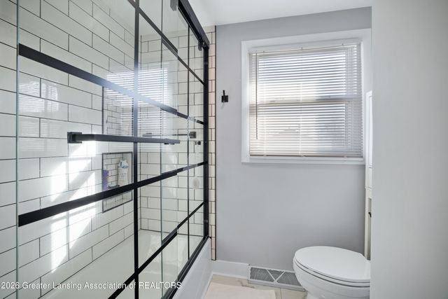 10088 Lafayette Lane, Dimondale, MI 48821